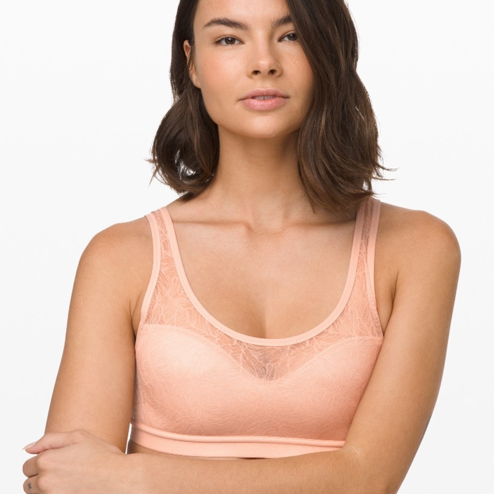 NWT Lululemon Shadow Mesh Bra